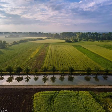 Hotel Lidovy Dum Bzenec Dış mekan fotoğraf